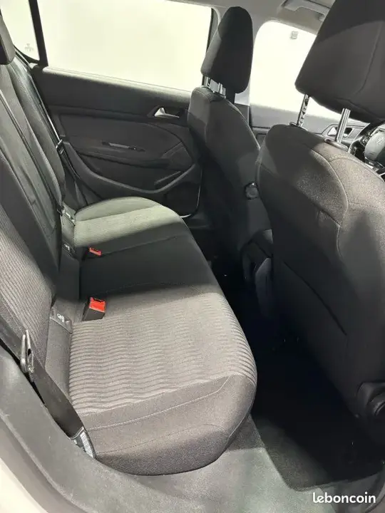 Peugeot 308 2016 photo 4