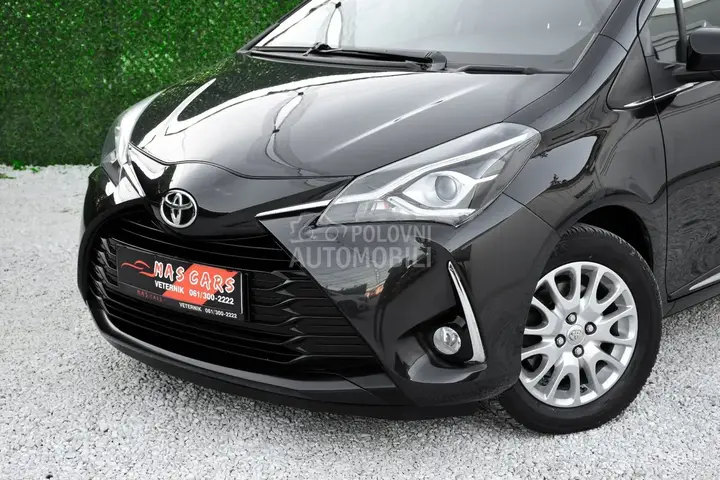 Toyota Yaris 2017 photo 2