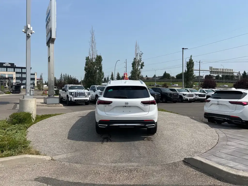 Buick Envision 2026 photo 4