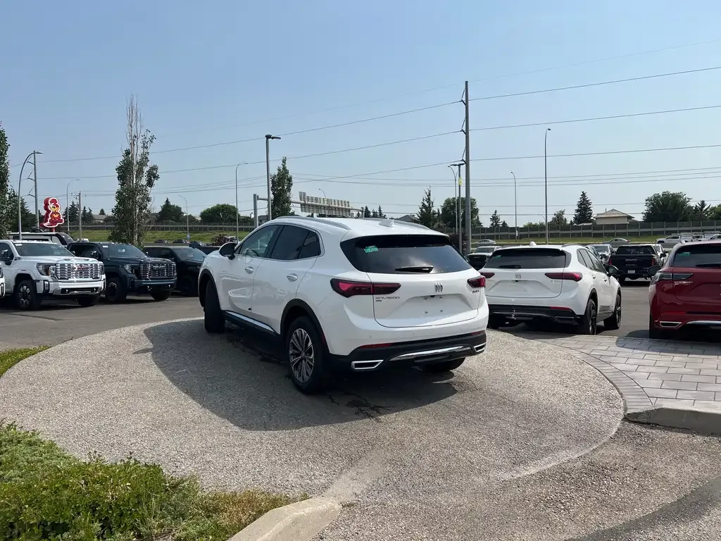 Buick Envision 2026 photo 3