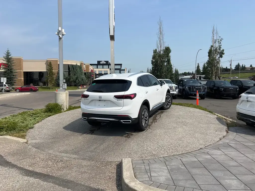 Buick Envision 2026 photo 5