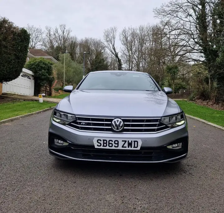 Volkswagen Passat 2020 photo 2