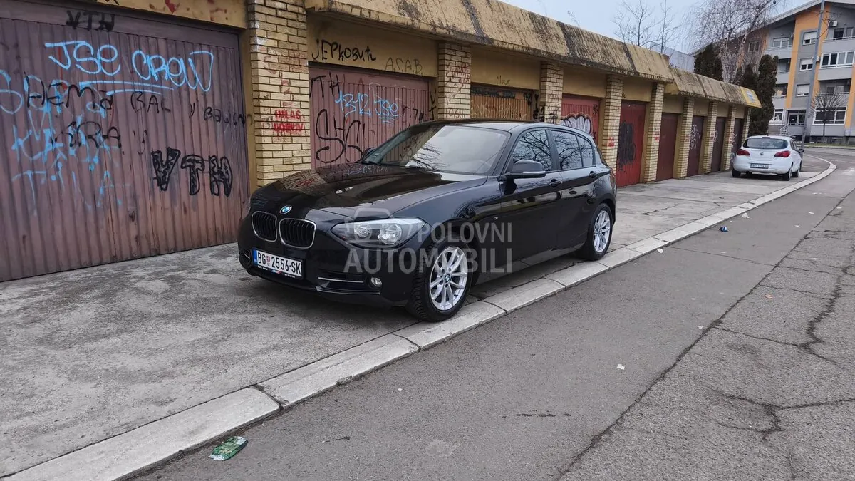 BMW 118 2012 photo 2