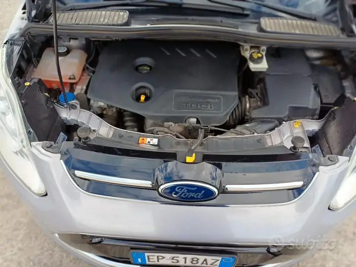 Ford C-Max 2012 photo 5