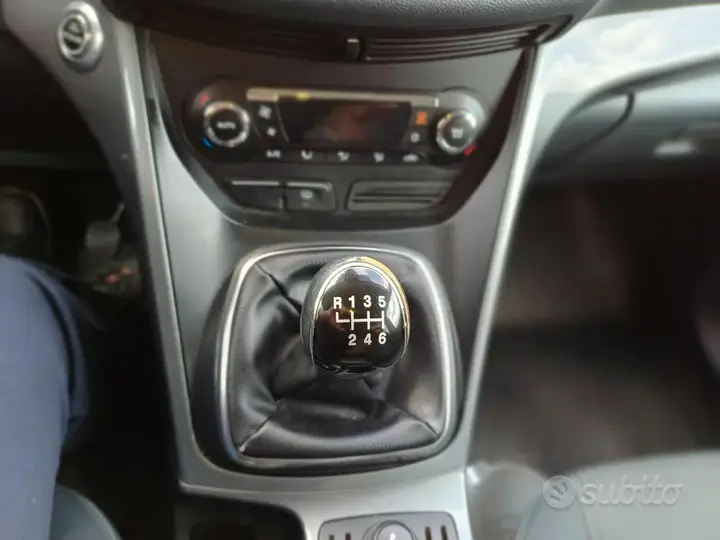Ford C-Max 2012 photo 2