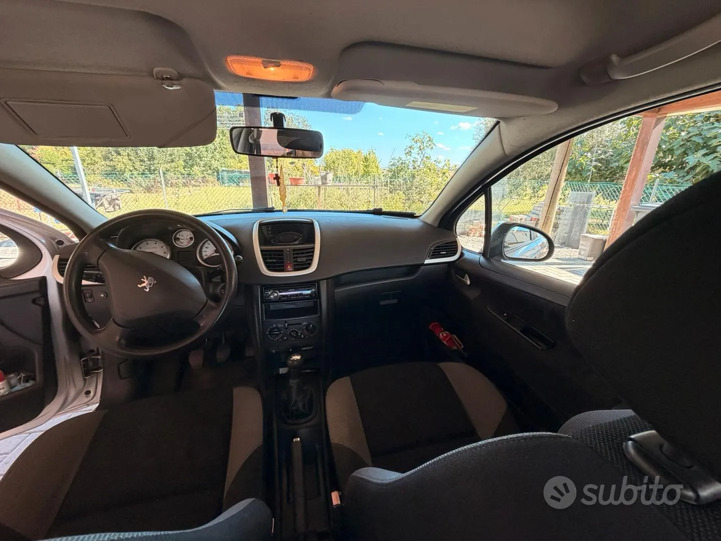 Peugeot 207 2009 photo 3