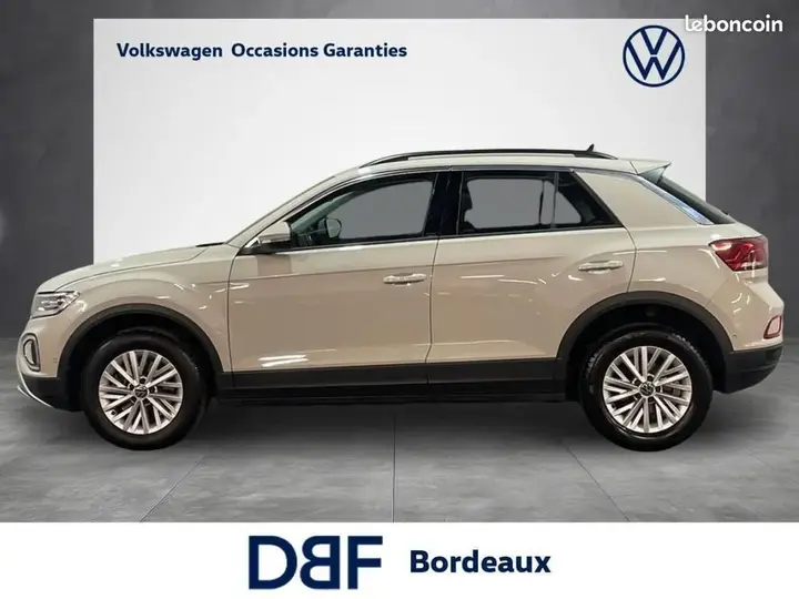 Volkswagen T-Roc 2022 photo 2