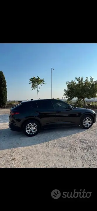 Alfa Romeo Stelvio 2021 photo 2