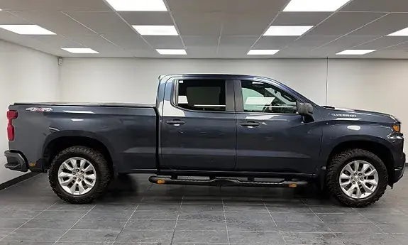 Chevrolet Silverado 1500 2021 photo 3