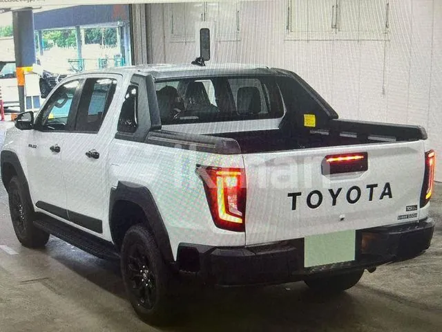 Toyota Hilux 2026 photo 5