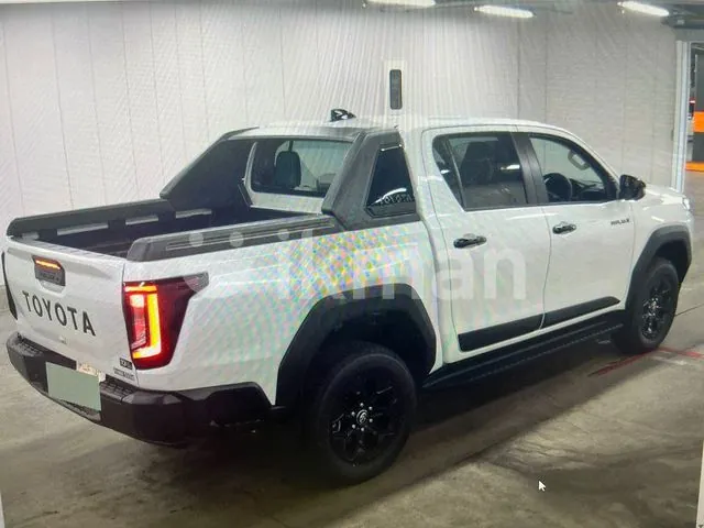 Toyota Hilux 2026 photo 4