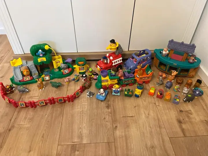 Fisher-Price Riesen-Set: Zoo, Zug, Arche Noah, Autos & Tiere