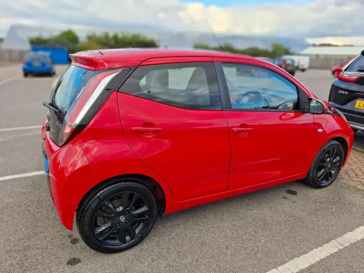 Toyota Aygo 2014 photo 3