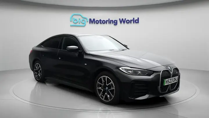 BMW I4 2023 photo 2