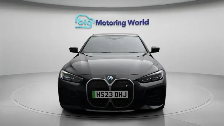 BMW I4 2023 photo 3