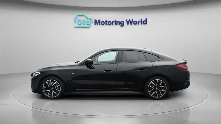 BMW I4 2023 photo 5