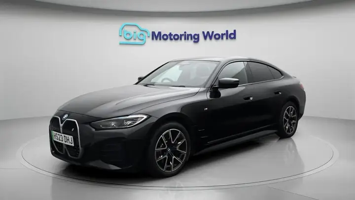 BMW I4 2023 photo 4