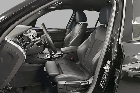 BMW X3 2019 photo 2