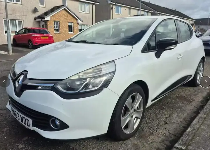 Renault Clio 2013 photo 2