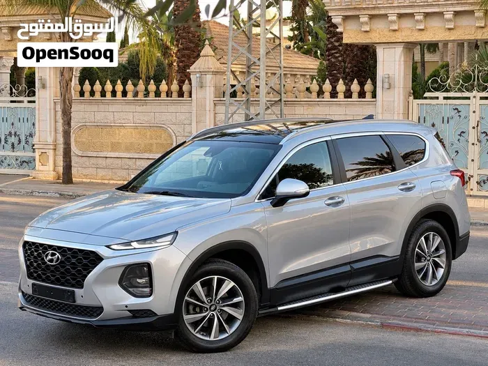 Hyundai Santa Fe 2019 photo 2