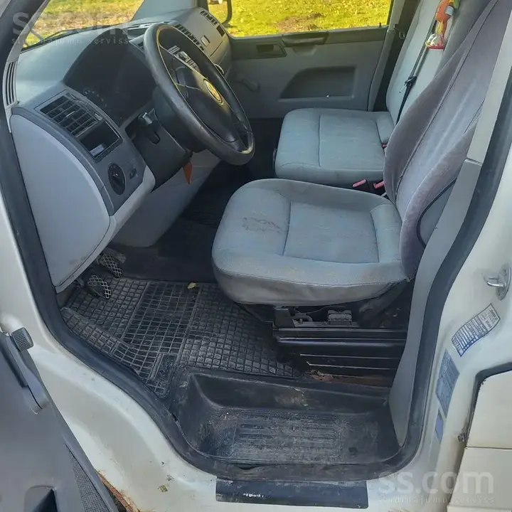 Volkswagen T5 2008 photo 4