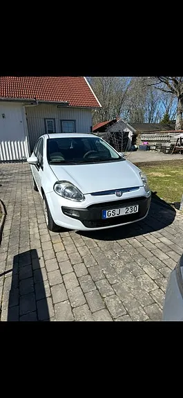 Fiat Punto Evo 2011 photo 2