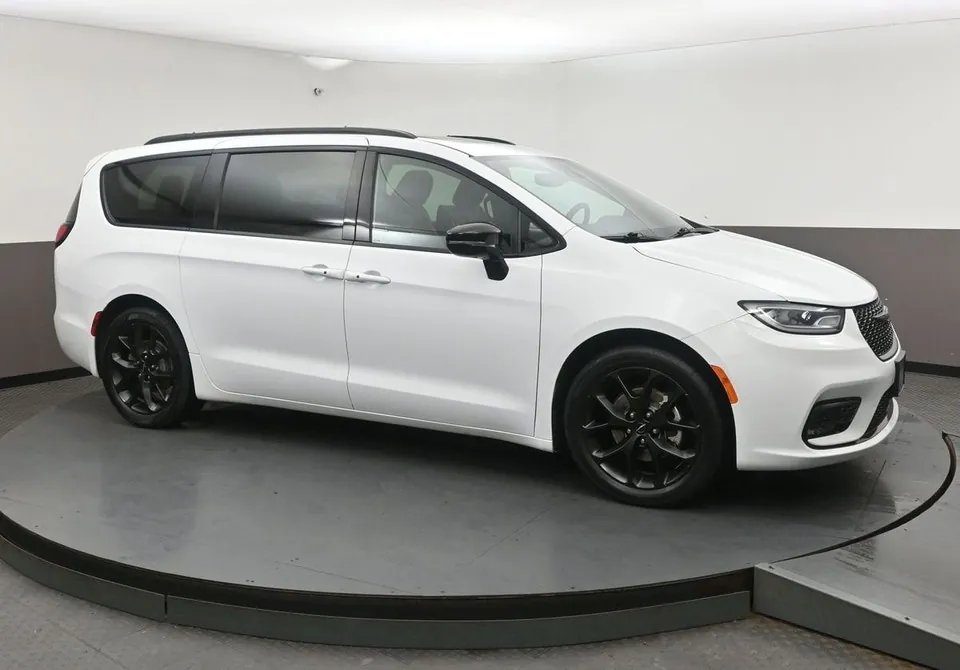Chrysler Pacifica