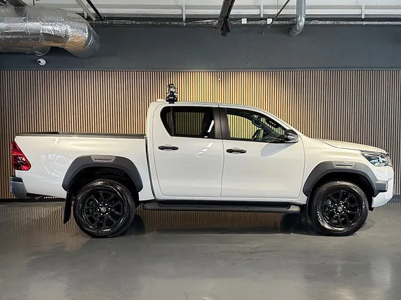 Toyota Hilux 2025 photo 2
