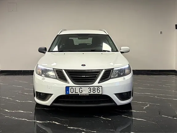 Saab 9-3 2010 photo 2