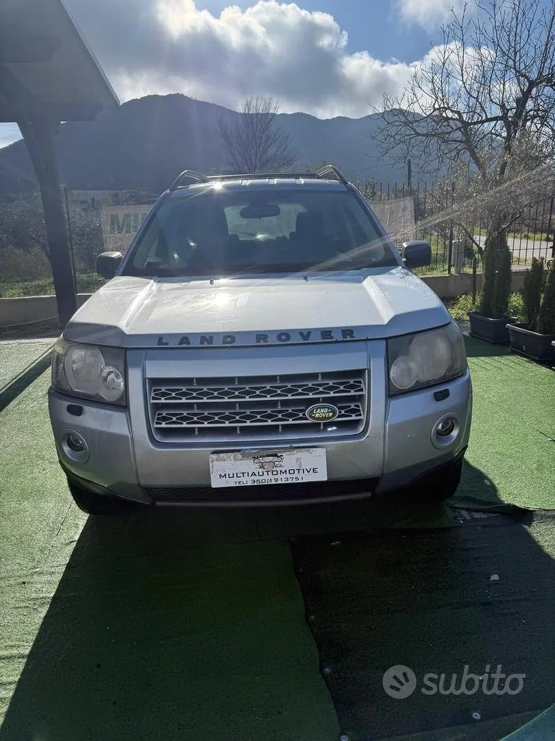 Land Rover Freelander 2009 photo 4