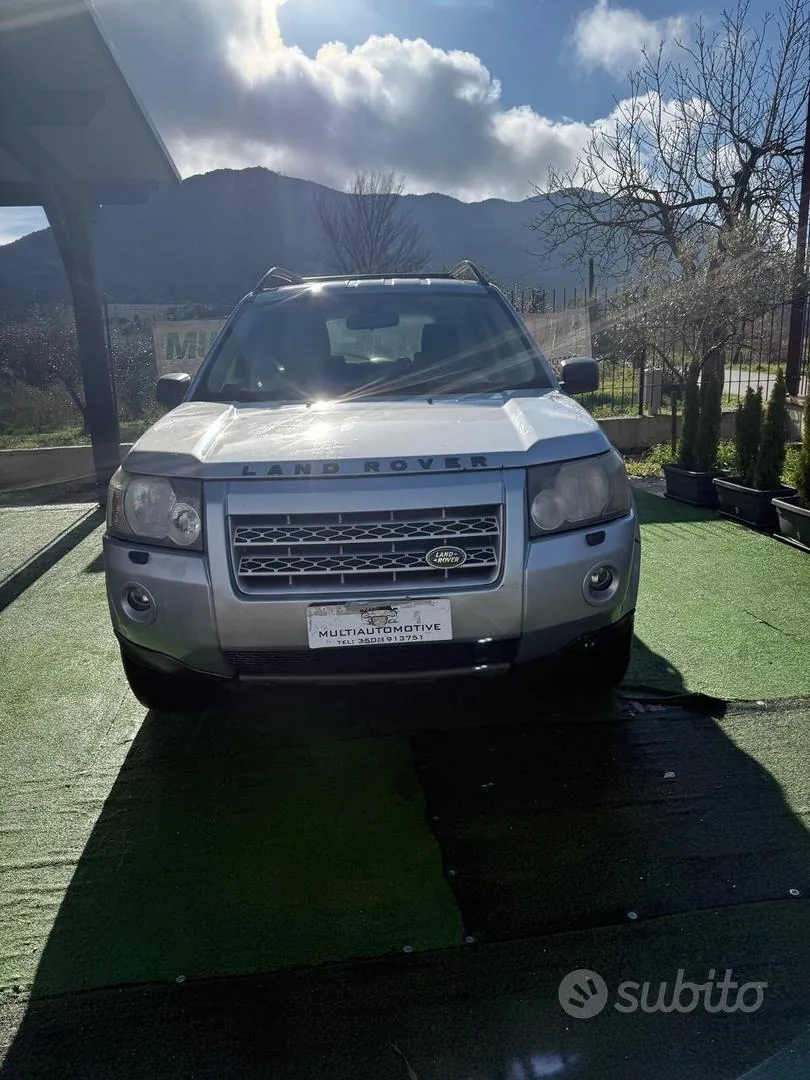 Land Rover Freelander 2009 photo 5