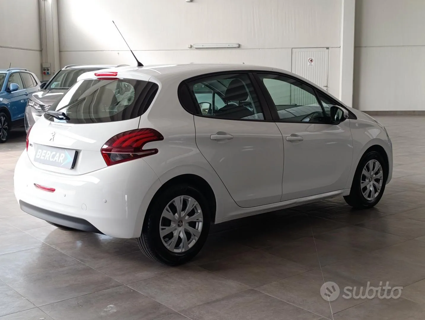 Peugeot 208 2016 photo 3