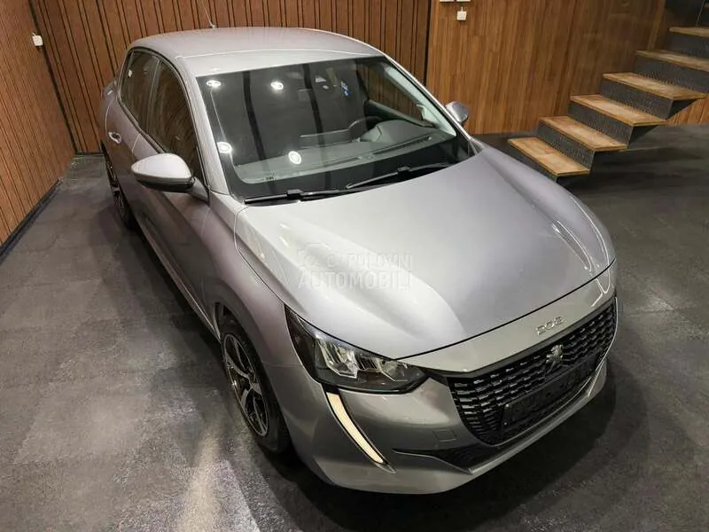 Peugeot 208 2020 photo 3