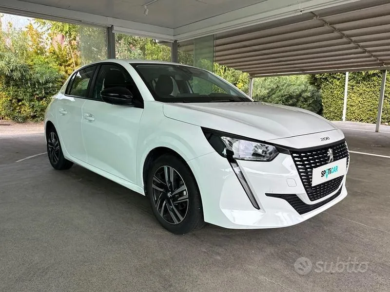 Peugeot 208 2023 photo 5