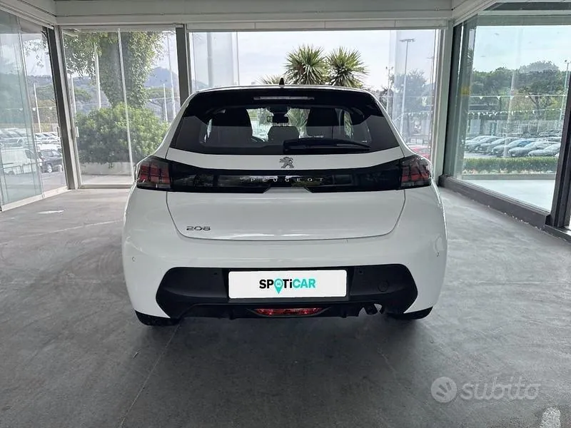 Peugeot 208 2023 photo 4