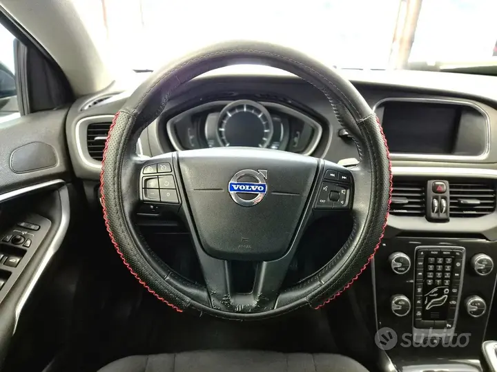 Volvo V40 2017 photo 4