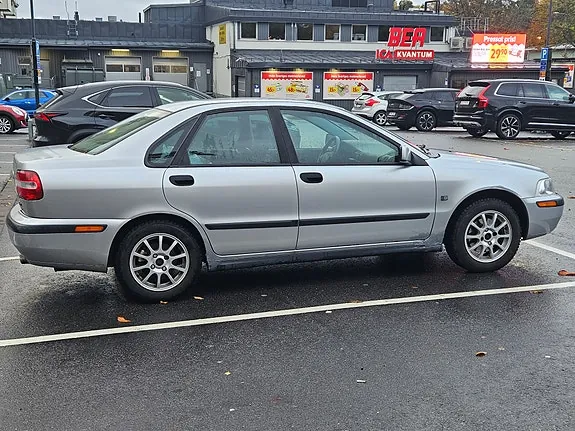Volvo S40