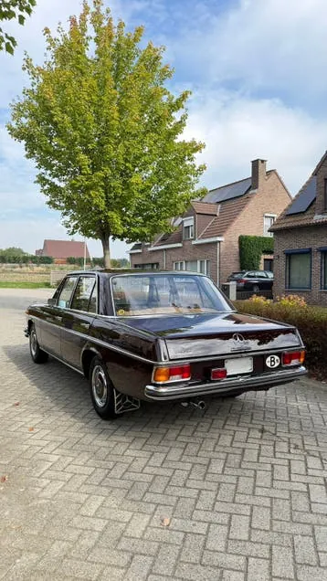 Mercedes-Benz W114