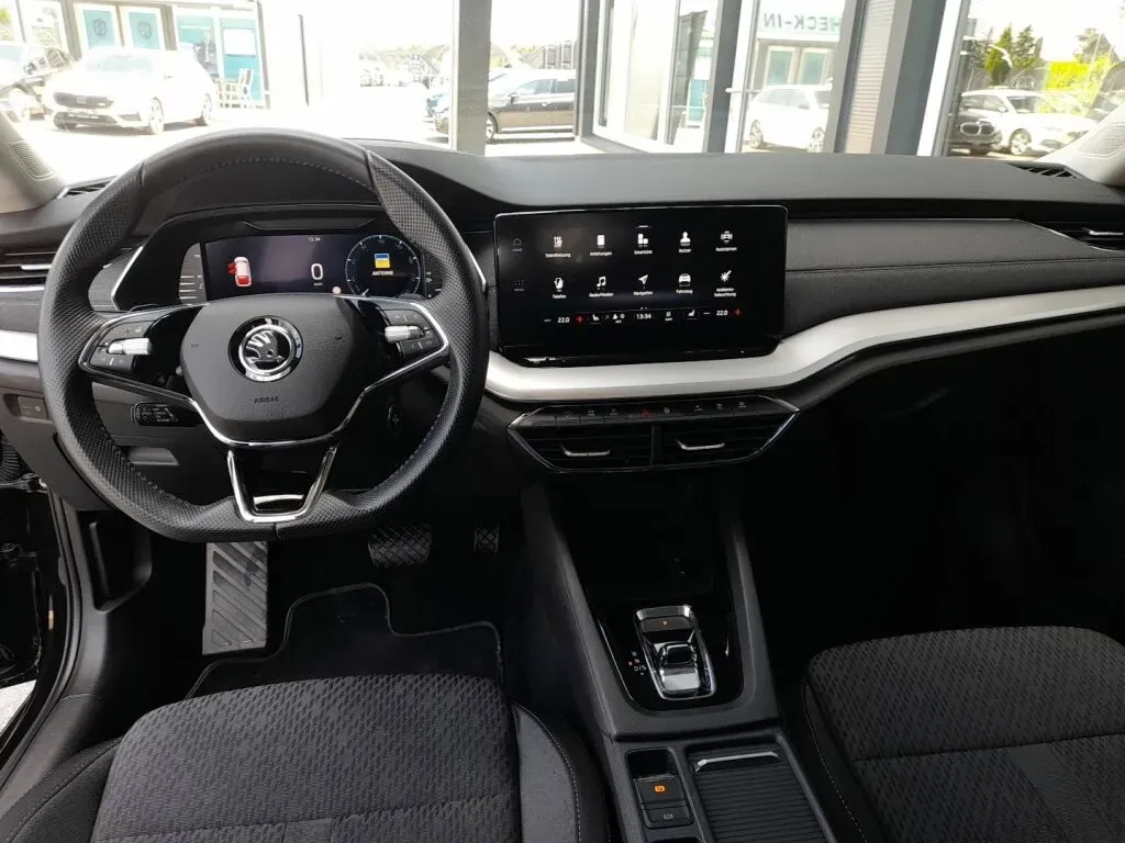 Skoda Octavia 2023 photo 3