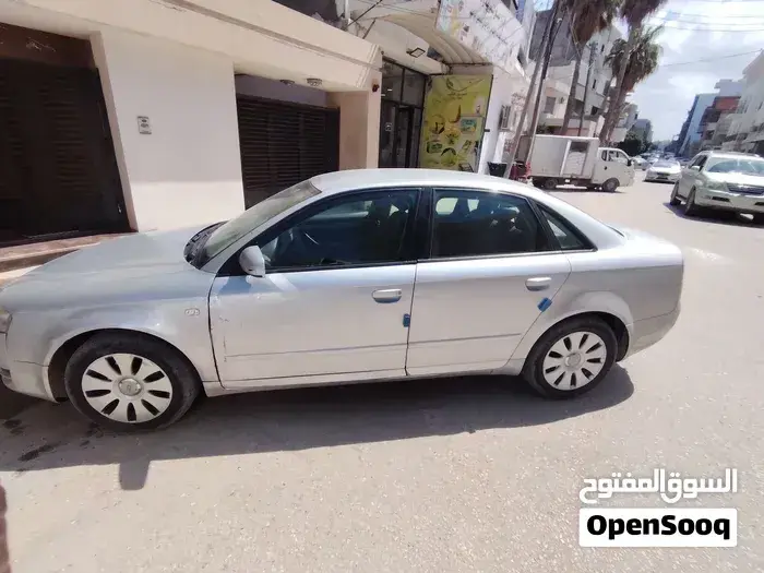 Audi A4 2008 photo 4