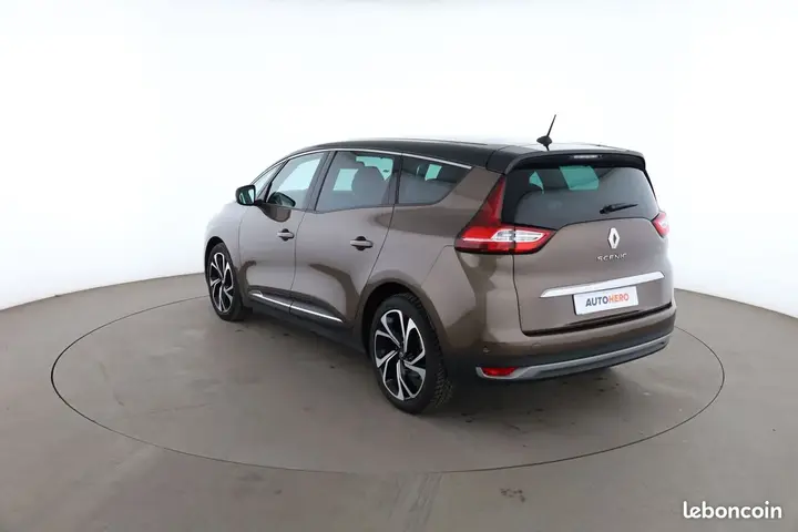 Renault Grand Scenic 2018 photo 2
