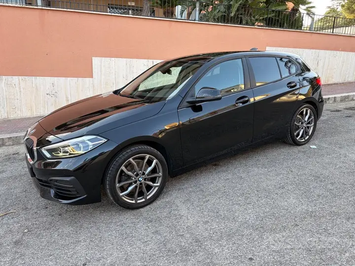 BMW 1 Series 2022 photo 5
