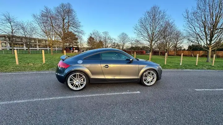 Audi Tt 2008 photo 4