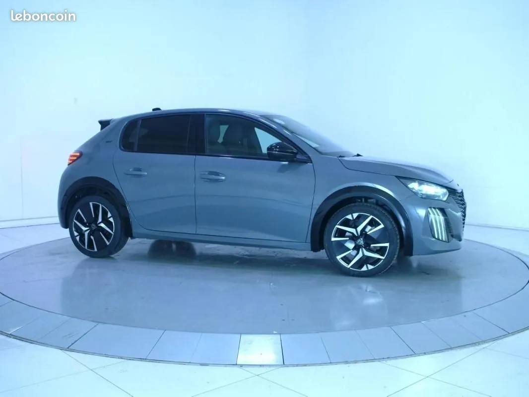 Peugeot 208 2024 photo 4