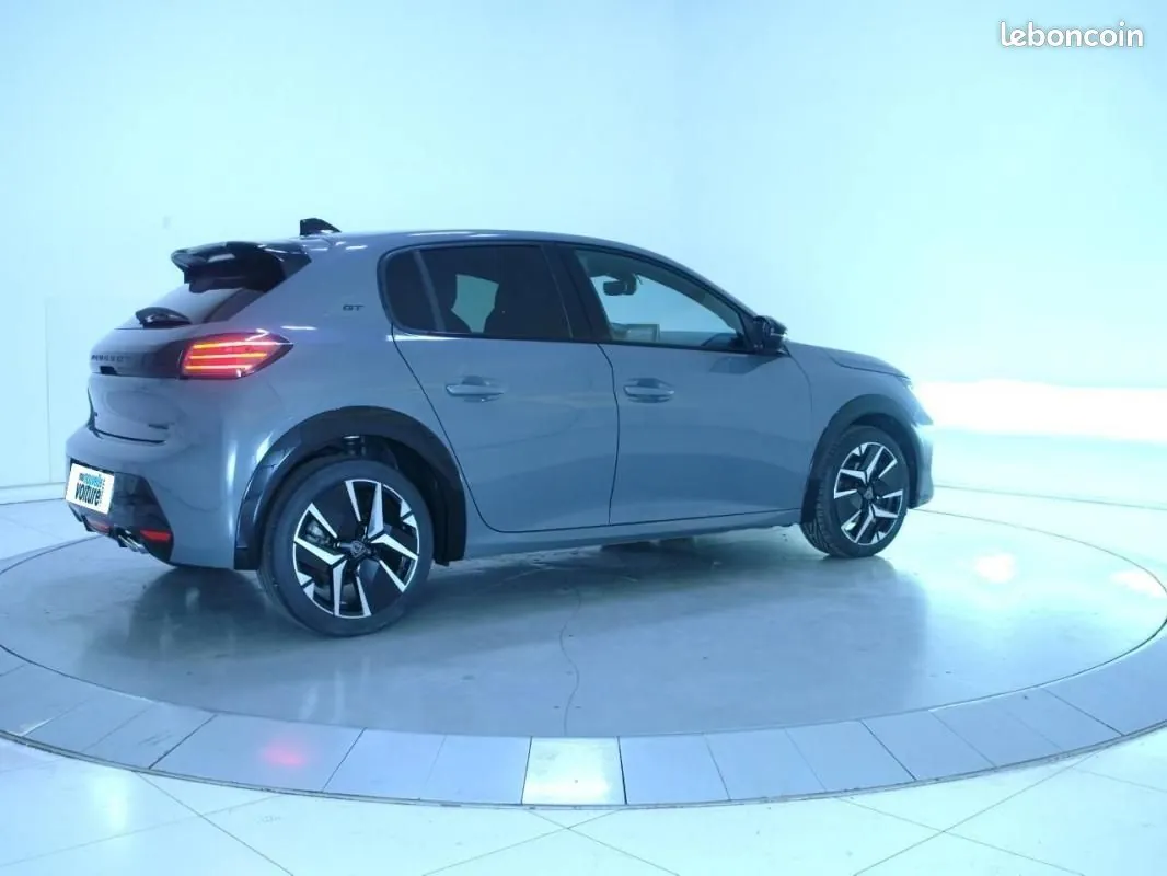 Peugeot 208 2024 photo 5