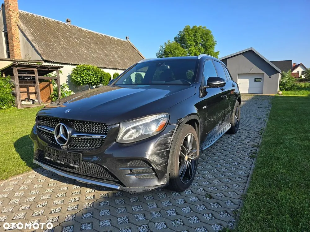 Mercedes-Benz Glc 2016 photo 2