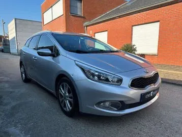 Kia Ceed 2013 photo 3
