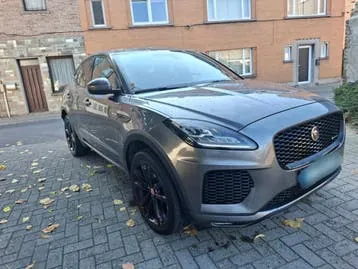 Jaguar E-Pace 2018 photo 2