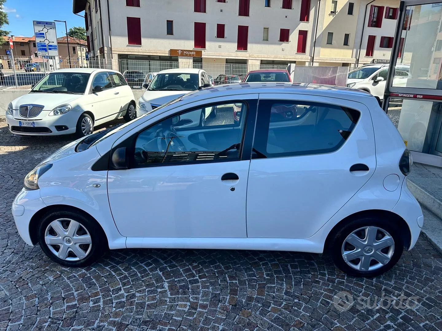 Toyota Aygo 2011 photo 5
