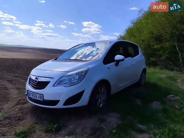 Opel Meriva 2013 photo 2